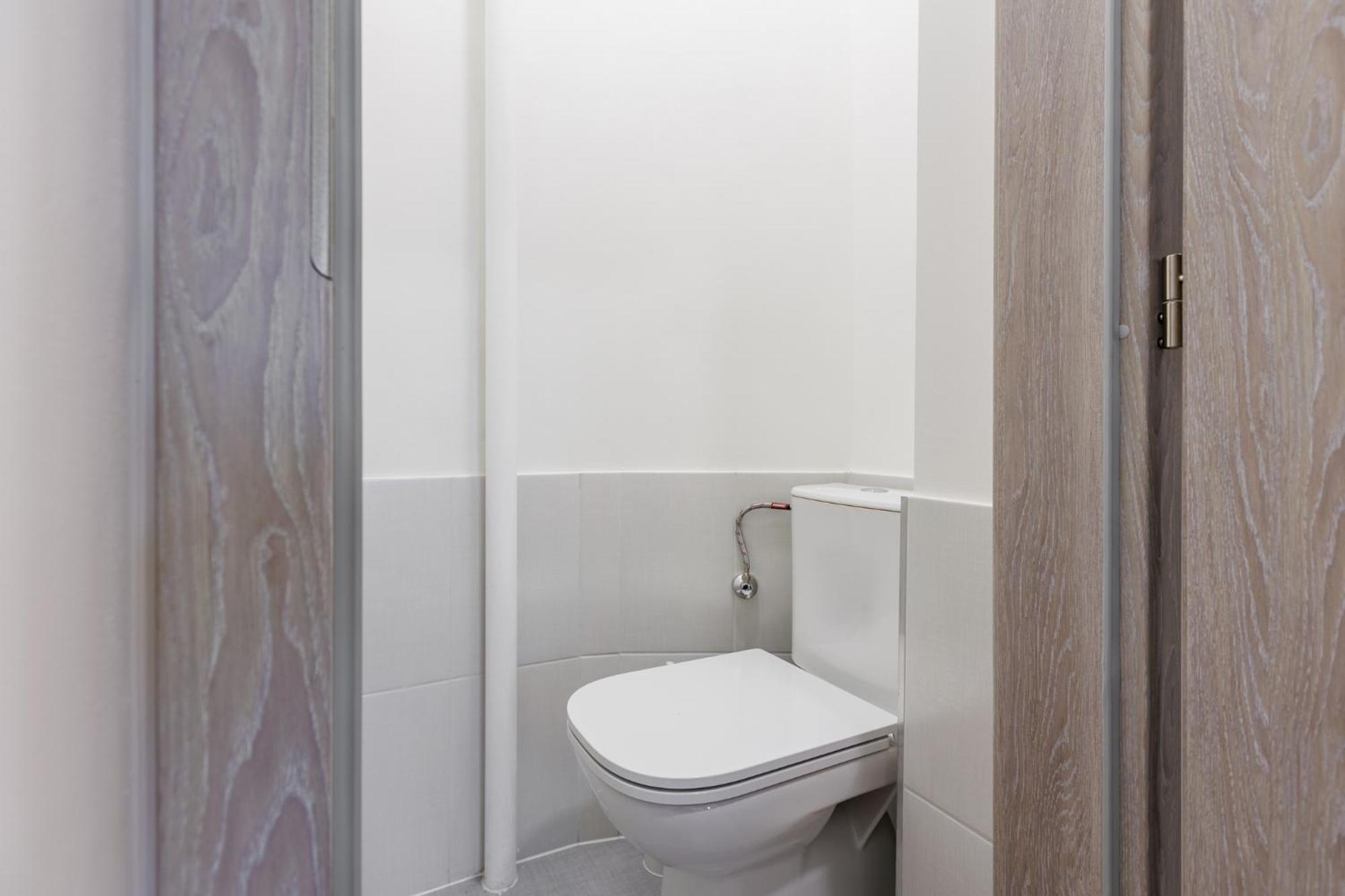 Lejlighed 2 Bedrooms With Kitchen Near The Subway *